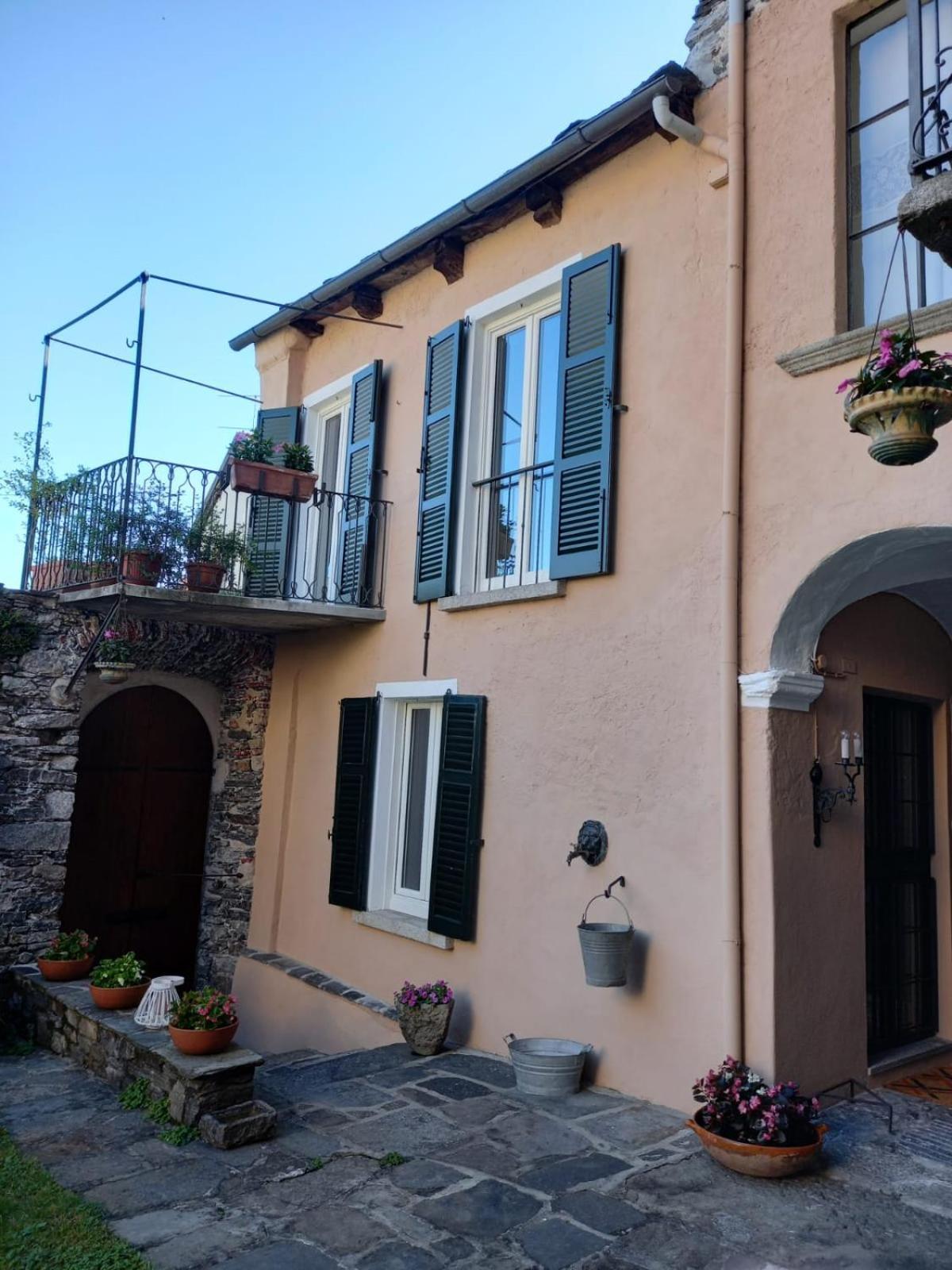 오르타산줄리오 Casa Longhi 아파트 외부 사진